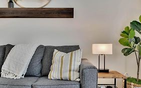 Downtown Paso: Sip N Sleepz 3 Bed/2.5 Bath
